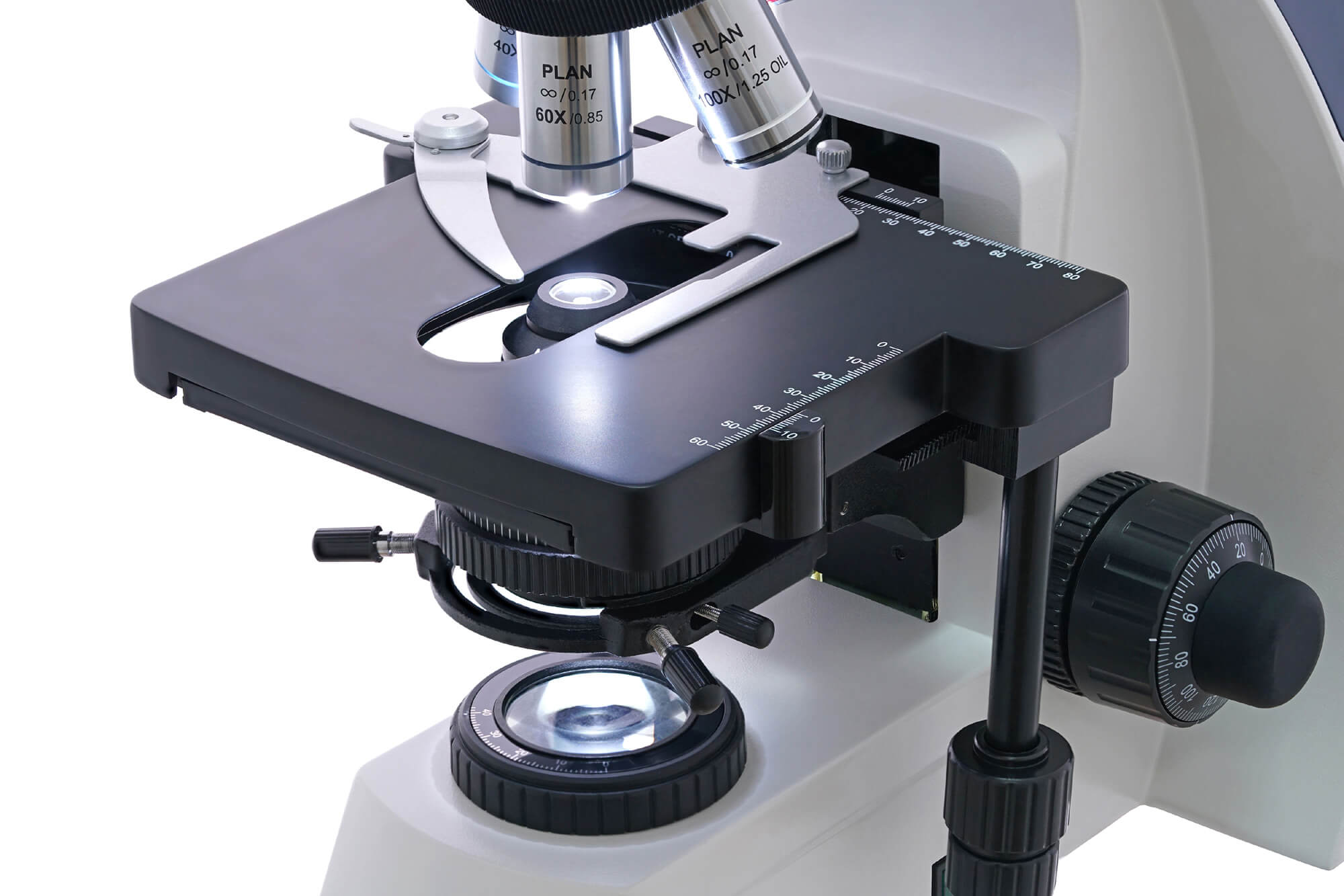 Binokulárny mikroskop Levenhuk MED 40B